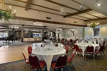 Hotel Hitching Post 2*