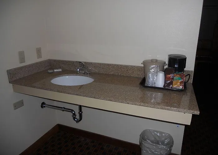 Hitching Post Hotel Cheyenne